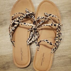 American Eagle Outfitters Tan and Black Sandals